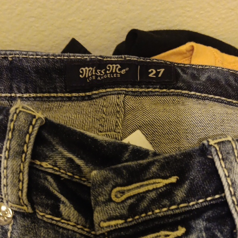 Embellished Miss Me Blue Jeans - Picture 4 of 4